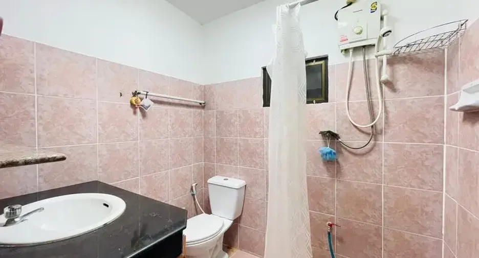 For sale 2 bedrooms villa in East Pattaya, Pattaya