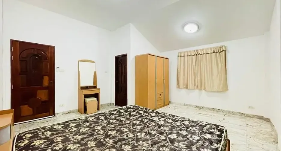 For sale 2 bedrooms villa in East Pattaya, Pattaya