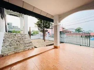 For sale 2 ベッドルーム villa in Bang Lamung, Chonburi