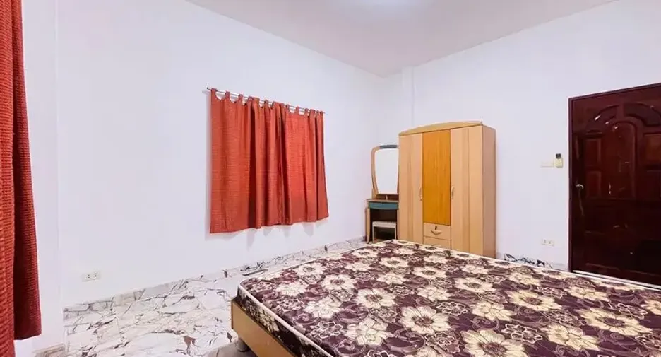 For sale 2 bedrooms villa in East Pattaya, Pattaya