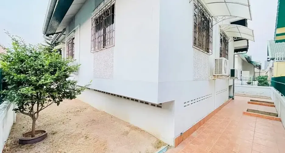 For sale 2 bedrooms villa in East Pattaya, Pattaya