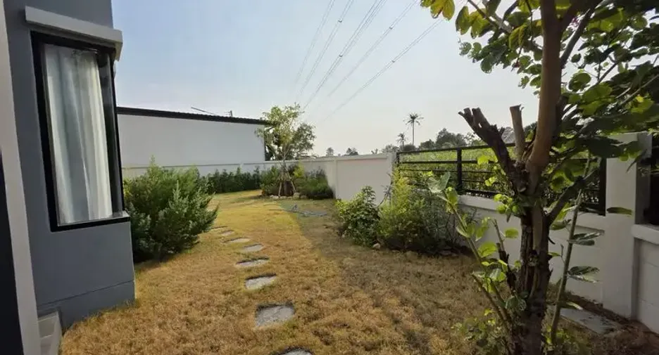 For sale 4 bedrooms villa in East Pattaya, Pattaya