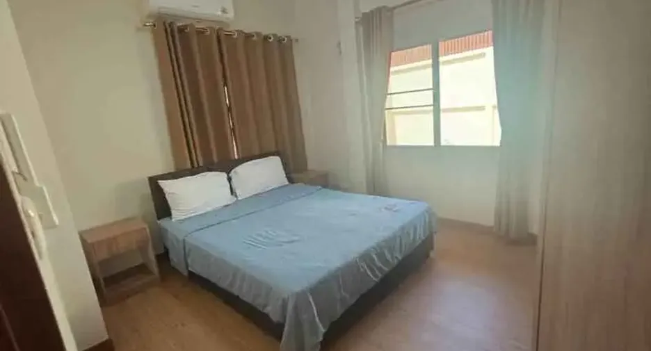 For sale 5 bedrooms villa in East Pattaya, Pattaya