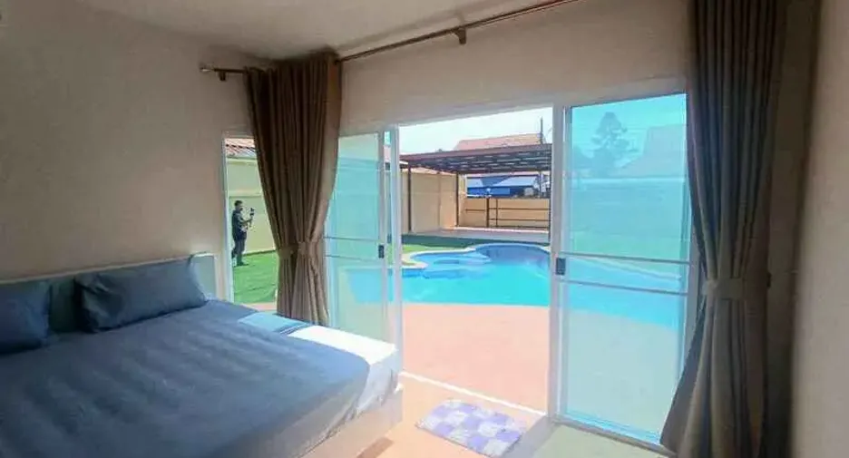 For sale 5 bedrooms villa in East Pattaya, Pattaya