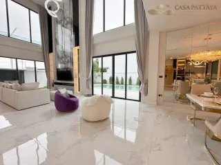 For sale 5 bedrooms villa in Bang Lamung, Chonburi