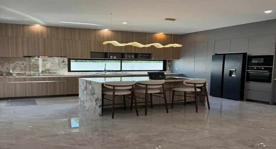 For sale 4 bedrooms villa in Jomtien, Pattaya