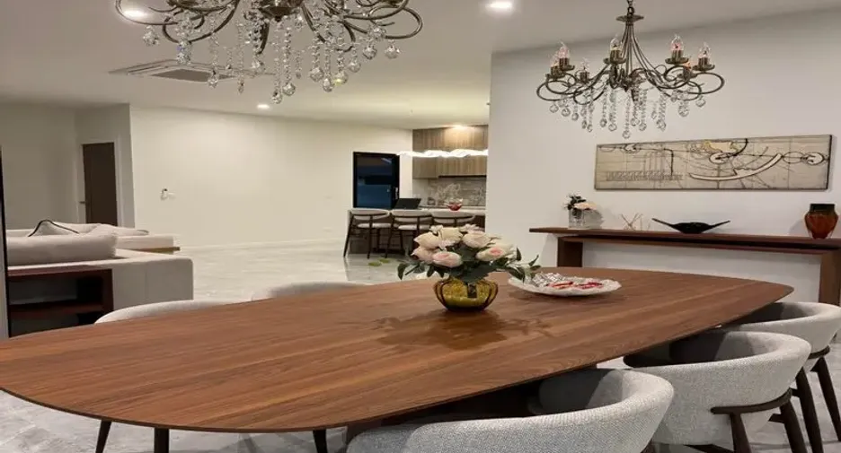For sale 4 bedrooms villa in Jomtien, Pattaya