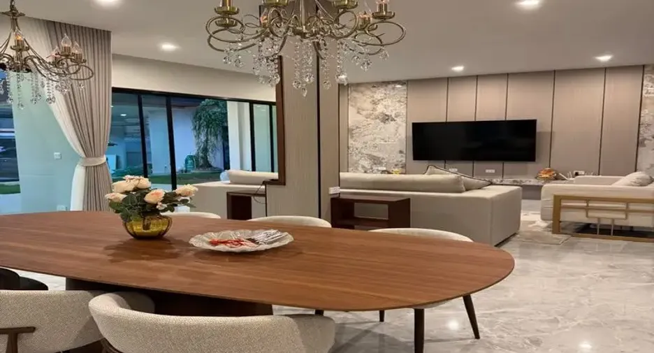 For sale 4 bedrooms villa in Jomtien, Pattaya