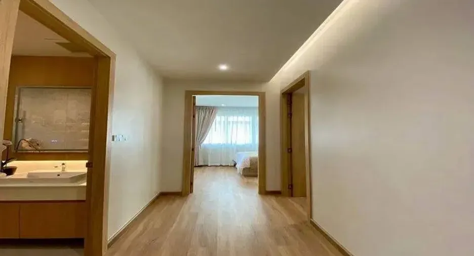 For sale 4 bedrooms villa in East Pattaya, Pattaya