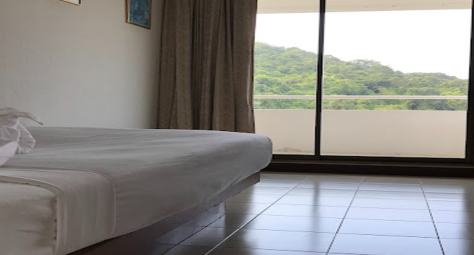 For sale 22 bedrooms hotel in Pratumnak, Pattaya