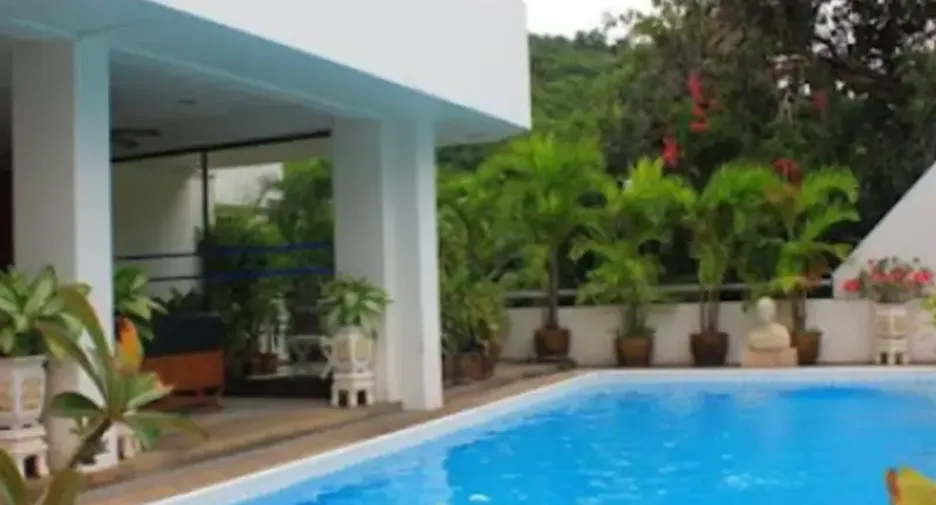 For sale 22 bedrooms hotel in Pratumnak, Pattaya