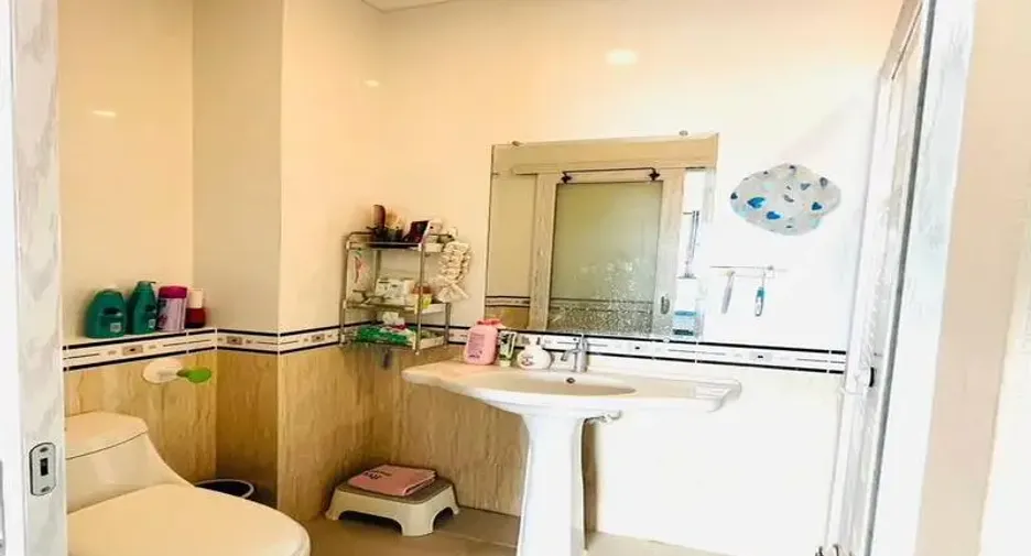 For sale 1 bed condo in East Pattaya, Pattaya