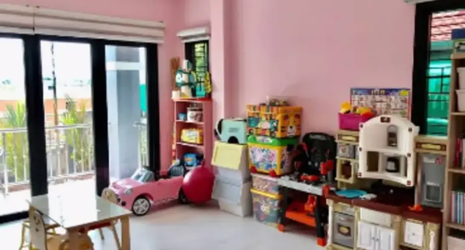 For sale 3 bedrooms house in East Pattaya, Pattaya