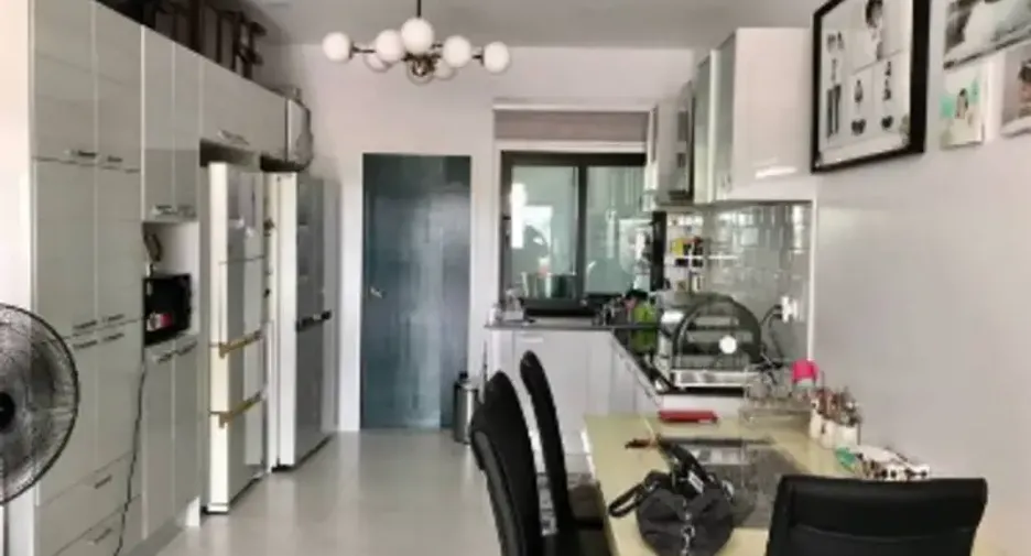 For sale 3 bedrooms house in East Pattaya, Pattaya