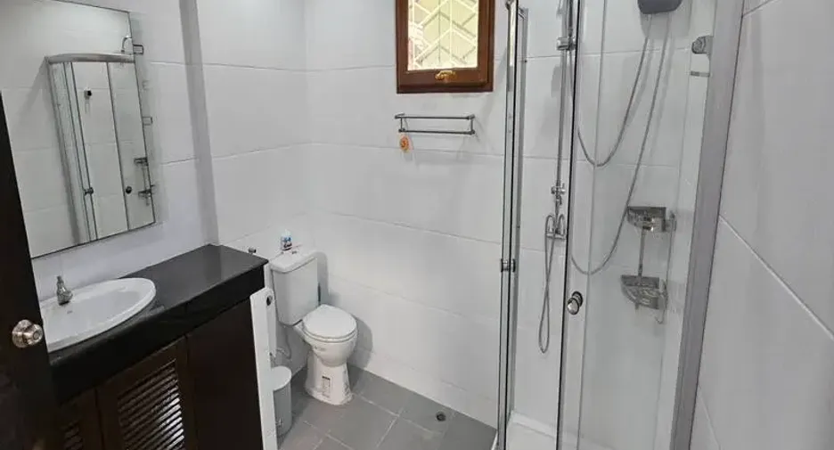 For rent 2 bedrooms house in South Pattaya, Pattaya