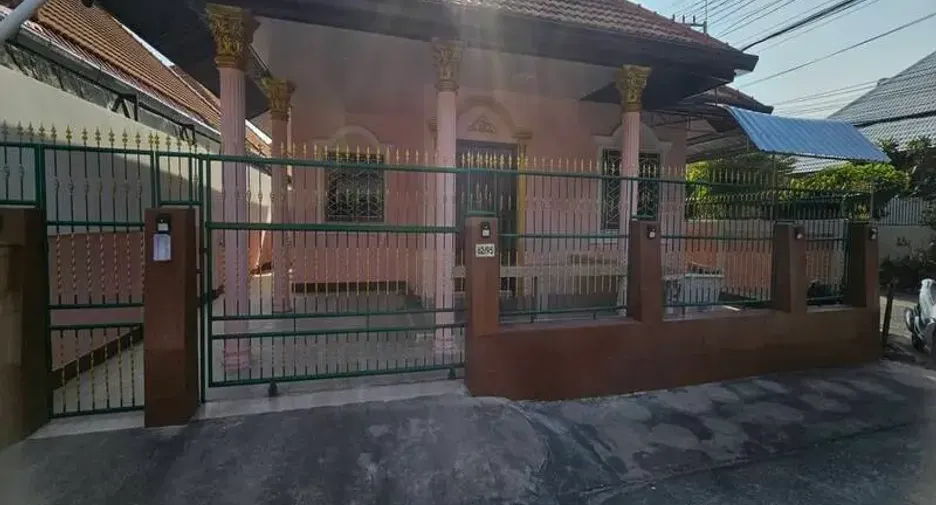 For rent 2 bedrooms house in South Pattaya, Pattaya