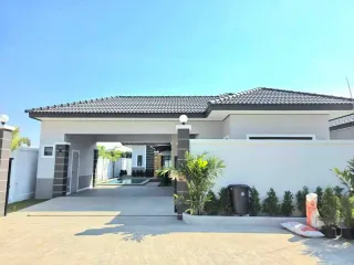 For sale 3 bedrooms house in Bang Lamung, Chonburi