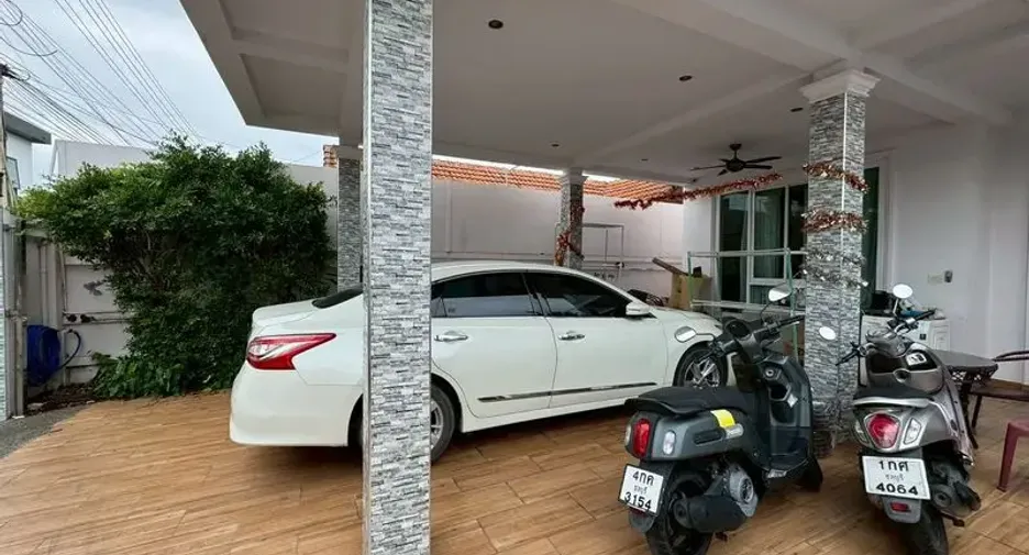For sale 5 bedrooms villa in South Pattaya, Pattaya