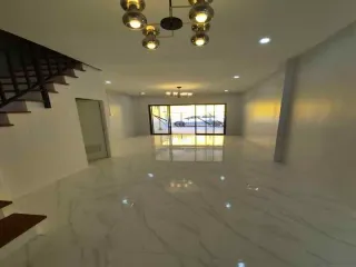 For sale 2 bedrooms townhouse in Bang Lamung, Chonburi