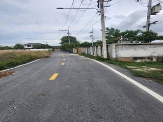 出售 土地 在 Bang Lamung, Chon Buri