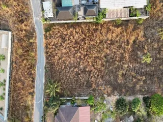 出售 土地 在 Bang Lamung, Chon Buri