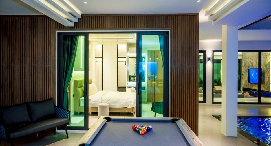 For sale 7 bedrooms villa in Sattahip, Chonburi