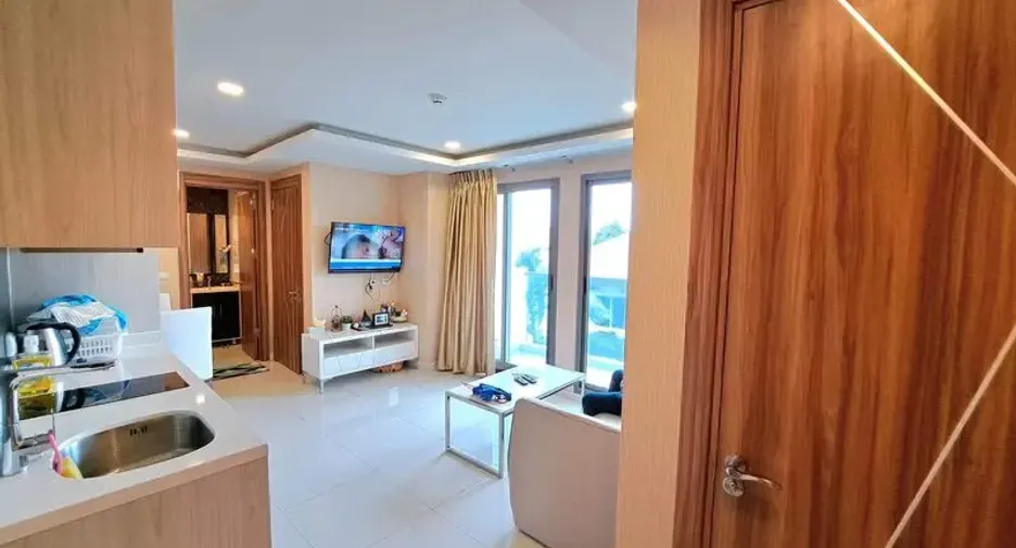 For sale 2 bedrooms condo in South Pattaya, Pattaya