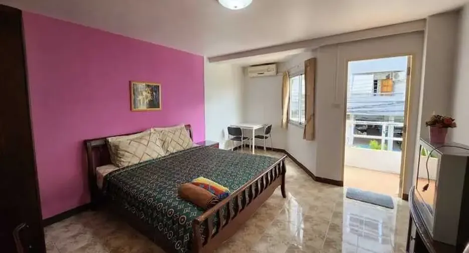For sale 20 bedrooms hotel in Pratumnak, Pattaya