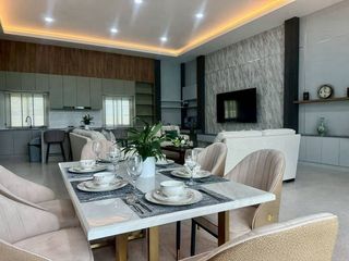 À vendre 4 chambres villa à Bang Lamung, Chonburi