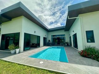 À vendre 4 chambres villa à Bang Lamung, Chonburi