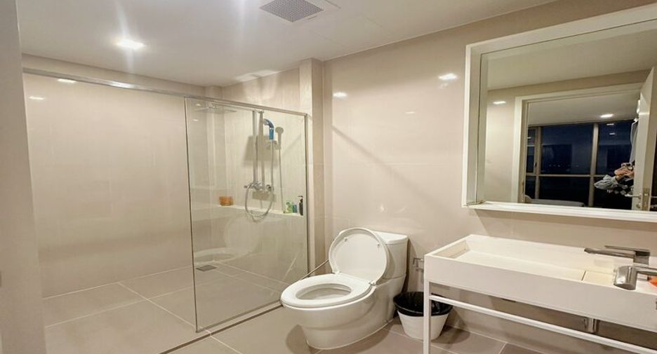 For sale 2 bedrooms condo in North Pattaya, Pattaya