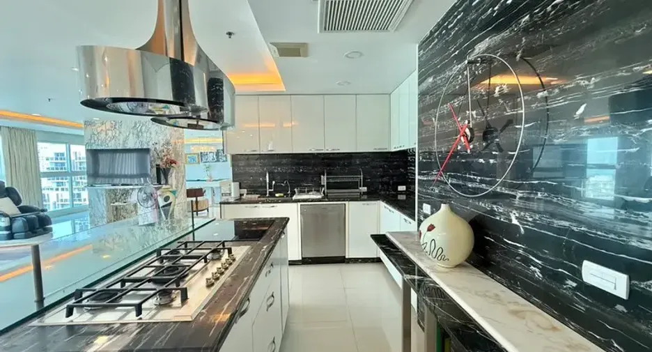 Wohnung zum Kauf mit 2 Zimmer in Bang Lamung, Chonburi