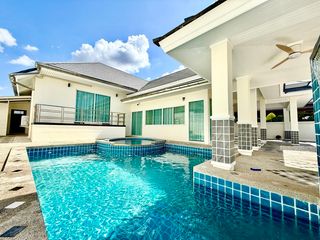 For sale 3 bedrooms house in Bang Lamung, Chonburi