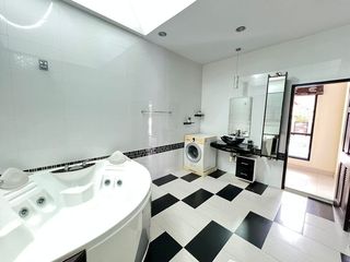 Villa zur Miete mit 3 Zimmer in Bang Lamung, Chonburi
