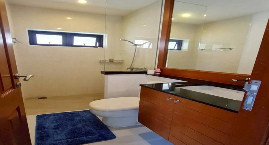 For sale 3 bedrooms villa in Sattahip, Chonburi
