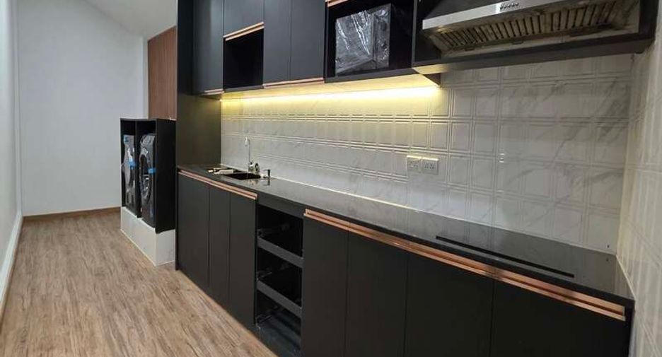 For sale 3 ベッドルーム house in Bang Lamung, Chonburi