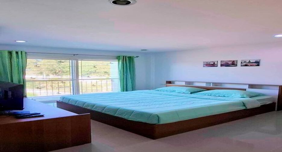 For sale 2 bedrooms townhouse in East Pattaya, Pattaya