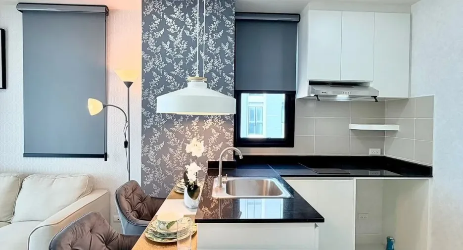 For sale 1 bed condo in Bang Lamung, Chonburi