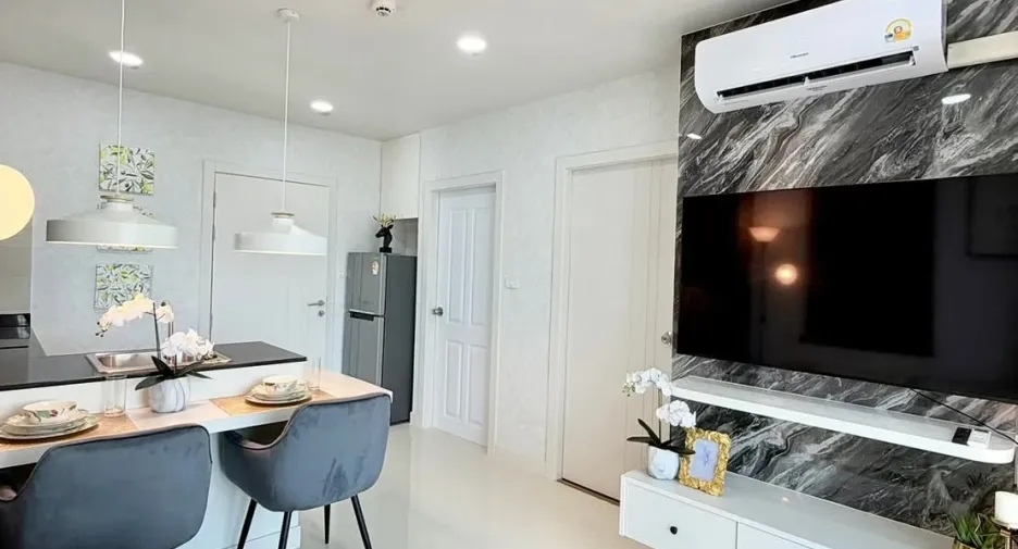 For sale 1 bed condo in Bang Lamung, Chonburi