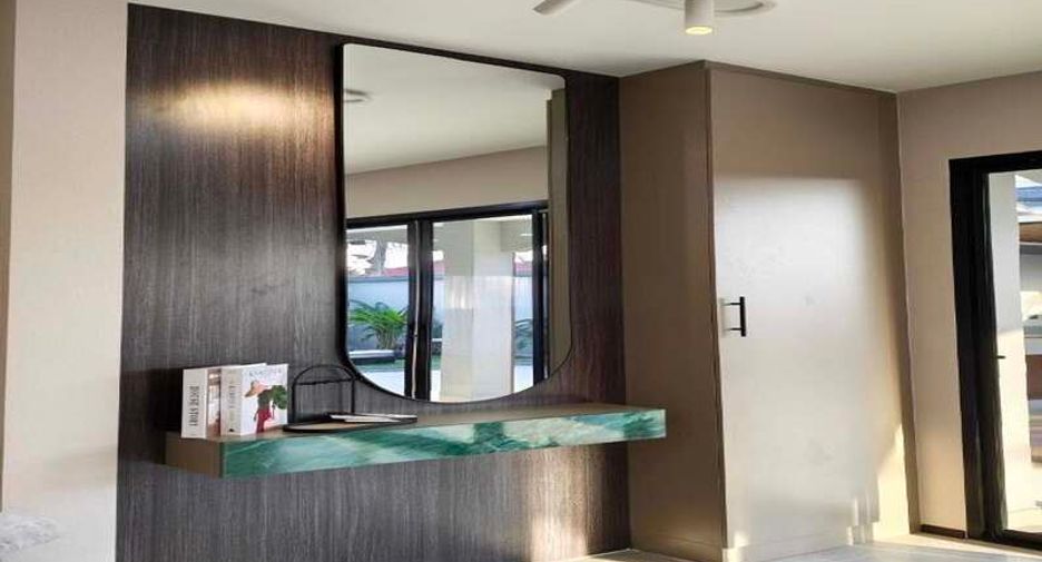 For sale 5 ベッドルーム villa in East Pattaya, Pattaya