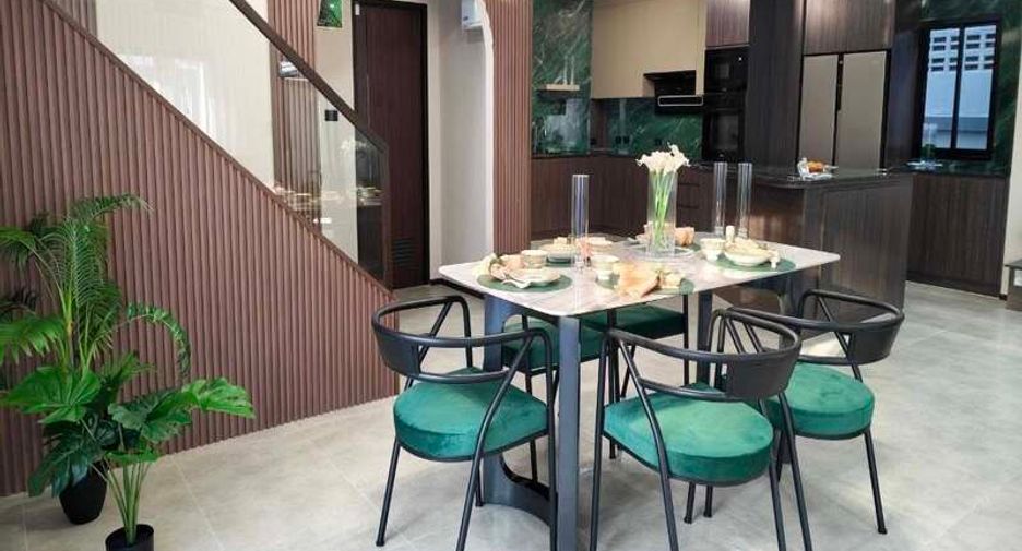 For sale 5 ベッドルーム villa in East Pattaya, Pattaya