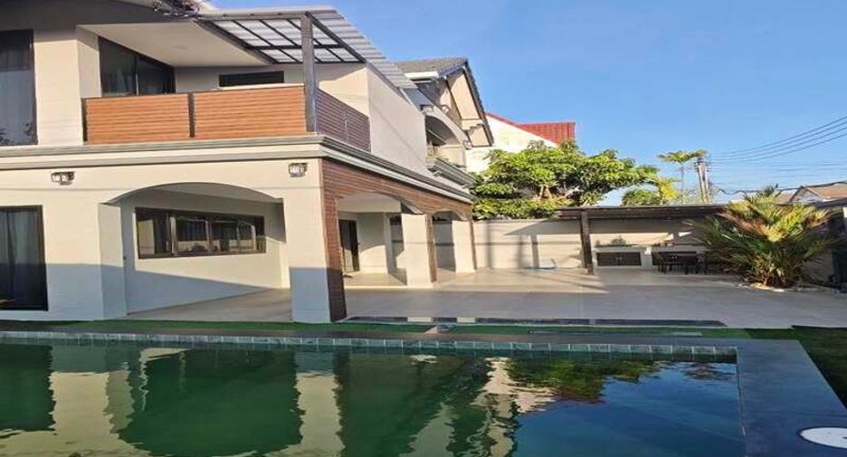 For sale 5 ベッドルーム villa in East Pattaya, Pattaya