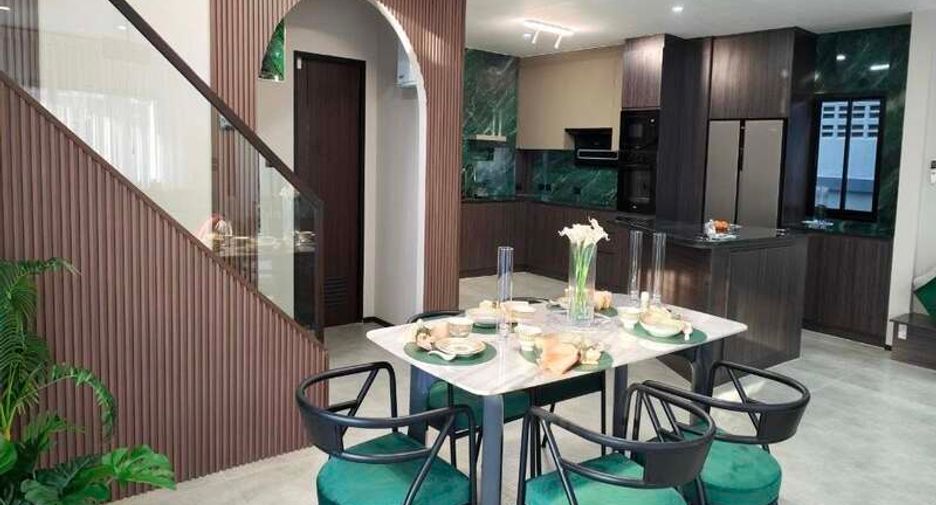 For sale 5 ベッドルーム villa in East Pattaya, Pattaya