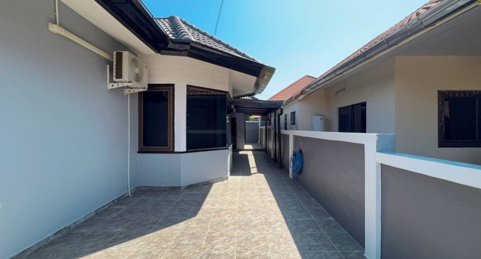 For sale 3 bedrooms house in East Pattaya, Pattaya