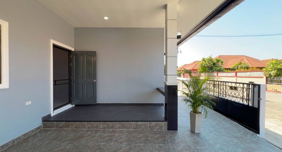For sale 3 bedrooms house in East Pattaya, Pattaya