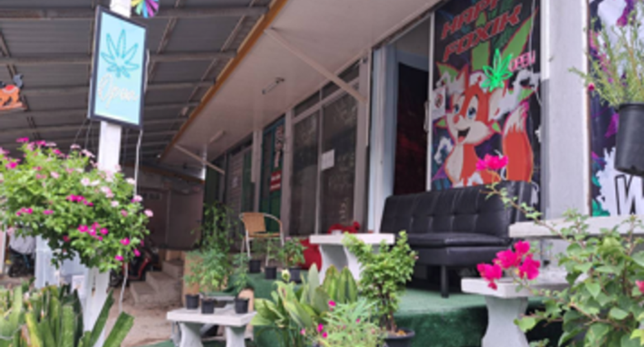 For sale 1 bed apartment in Pratumnak, Pattaya