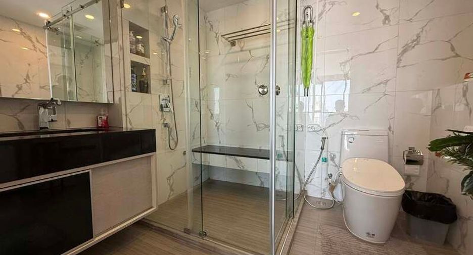 For sale 1 bed condo in Pratumnak, Pattaya