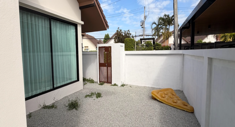 For sale 2 bedrooms villa in Huay Yai, Pattaya