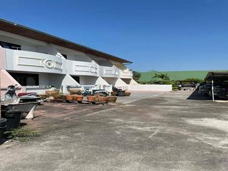 For sale 2 ベッドルーム villa in Bang Lamung, Chonburi