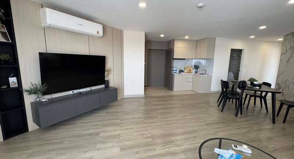 For sale 2 bedrooms condo in North Pattaya, Pattaya